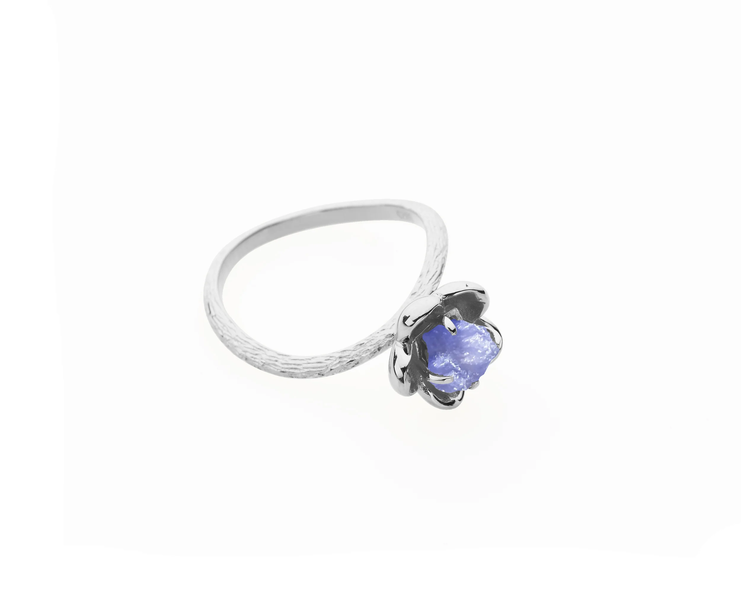 detail-03 - tanzanite.jpg