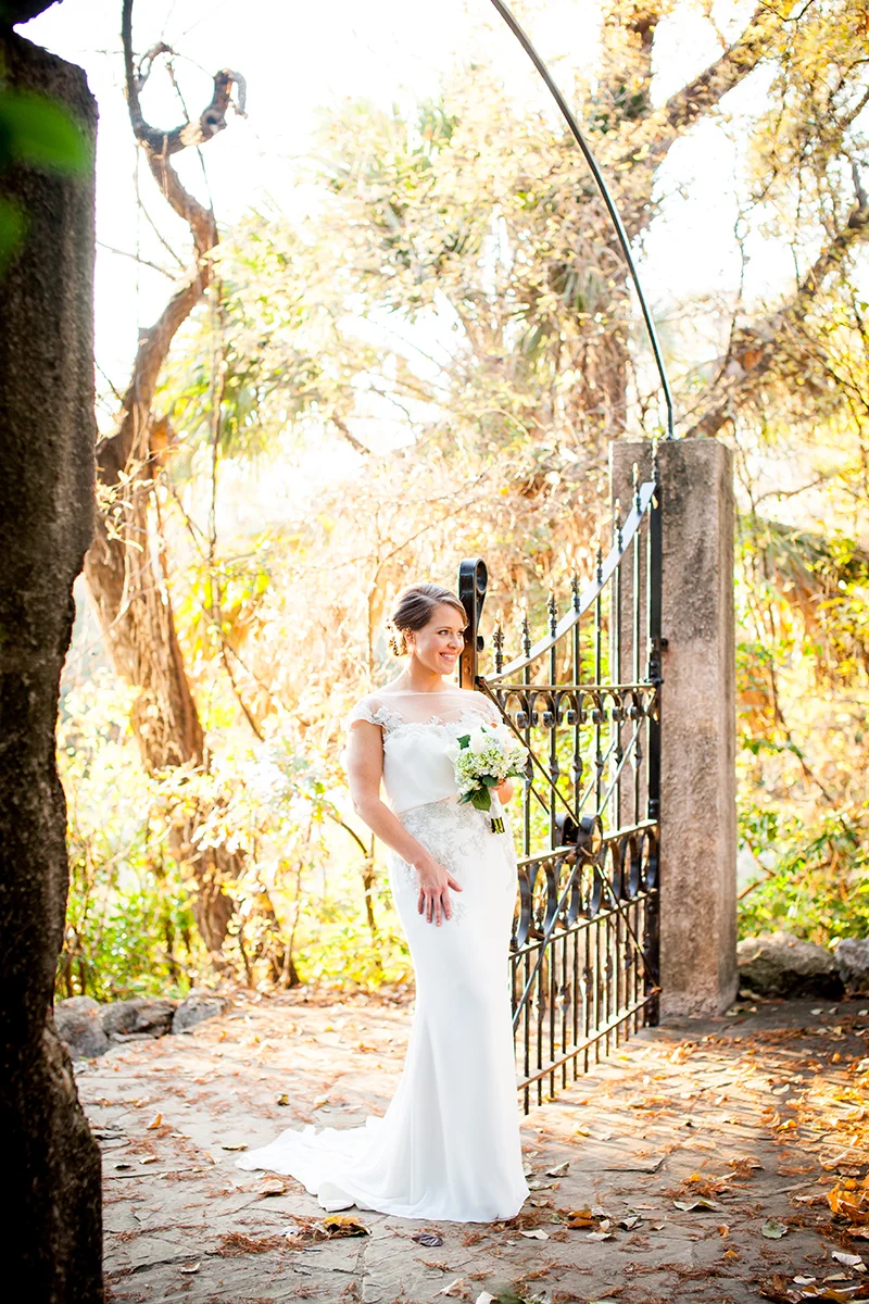 austin secret garden bridal portrait