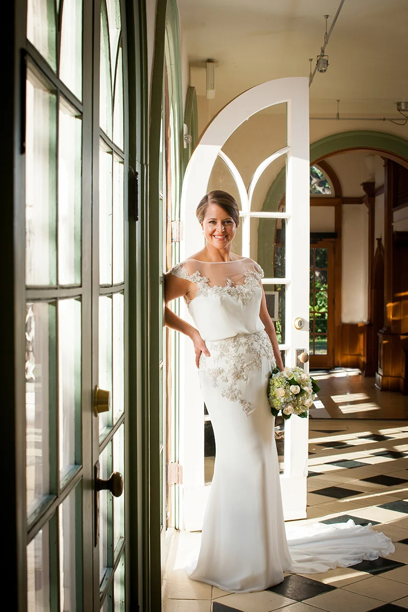 classic austin bridal portrait