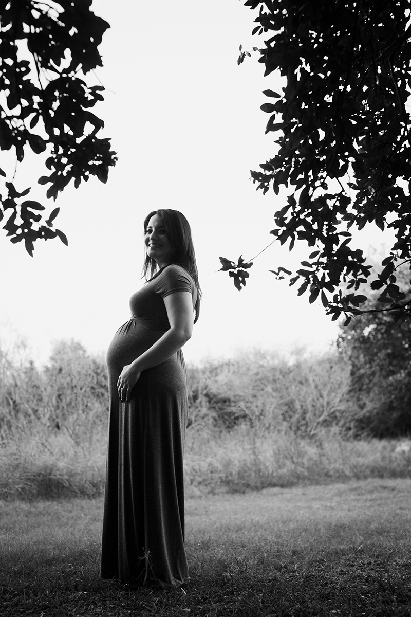 austin maternity black and white