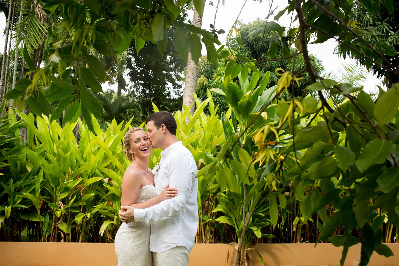 121-Green_Pastures_Wedding_She-N-he0339.gif