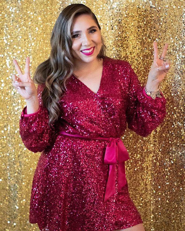 Grad party pics with @breebiscuit ! Congrats again on your accomplishment. I&rsquo;m glad i was able to be part of it.  If you are or someone you know needs a photographer let me know ! 
#istillgotit #gradparty #sequinsdress #smallbusiness #bigmoves 