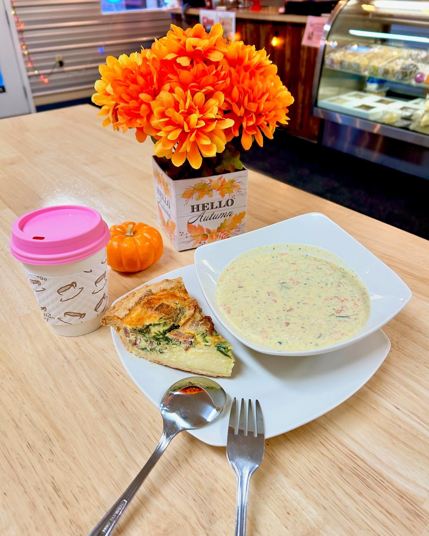 🍁🍂It&rsquo;s time for our fall flavours to finally be here! Come try our new Creamy Chicken and Wild Rice Soup followed up with a Pumpkin Frosted Cinnamon Roll for dessert!🍂🍁