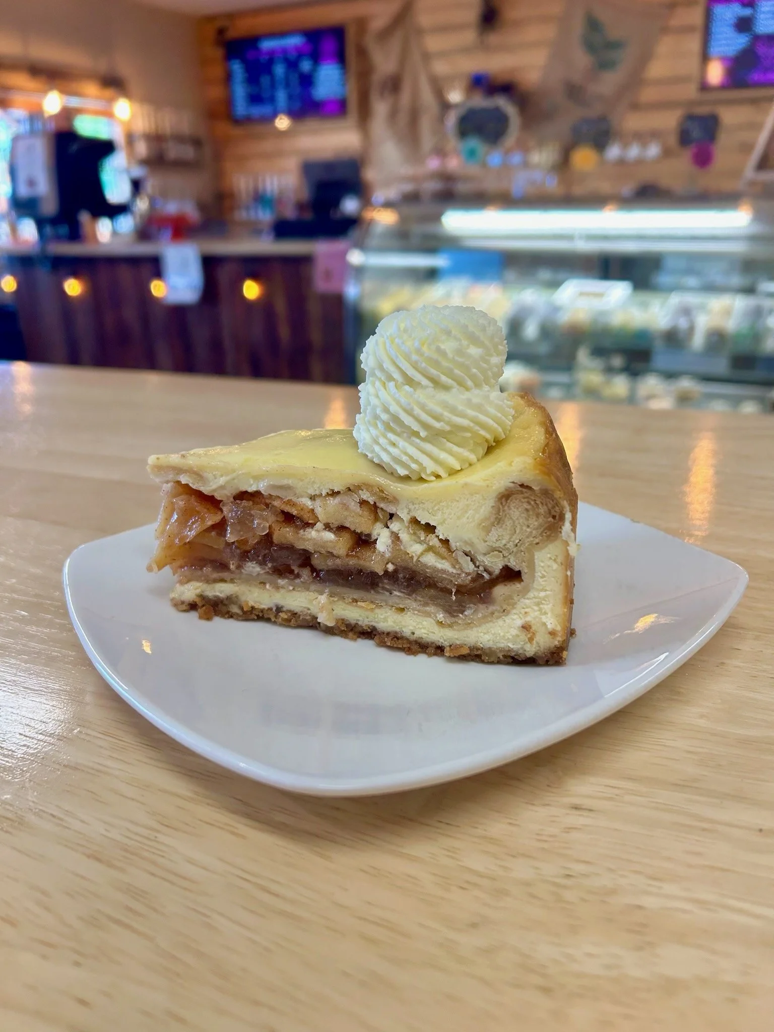 Apple pie fuji cheesecake .jpg