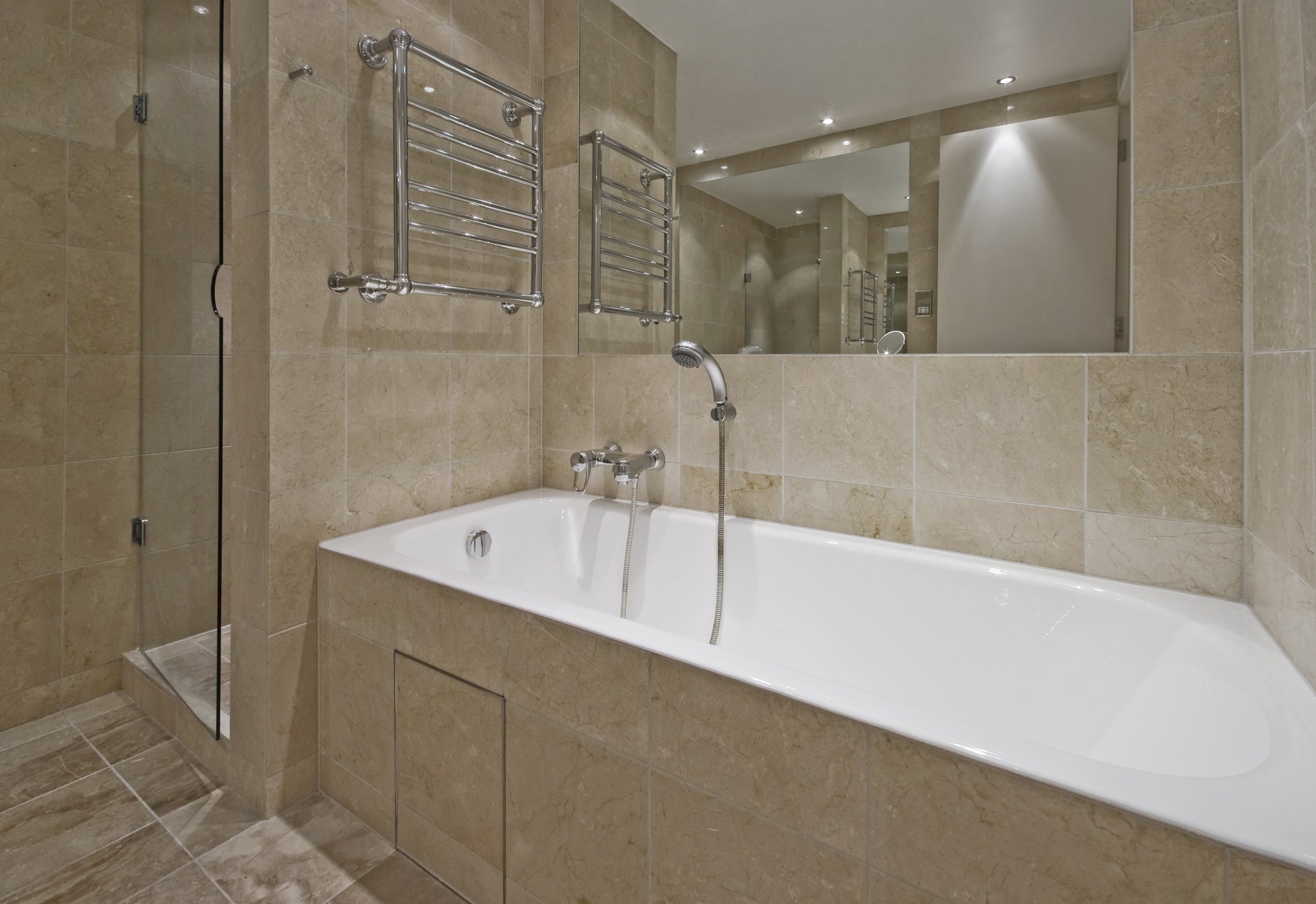                          Ashburn Glass Shower Doors                     