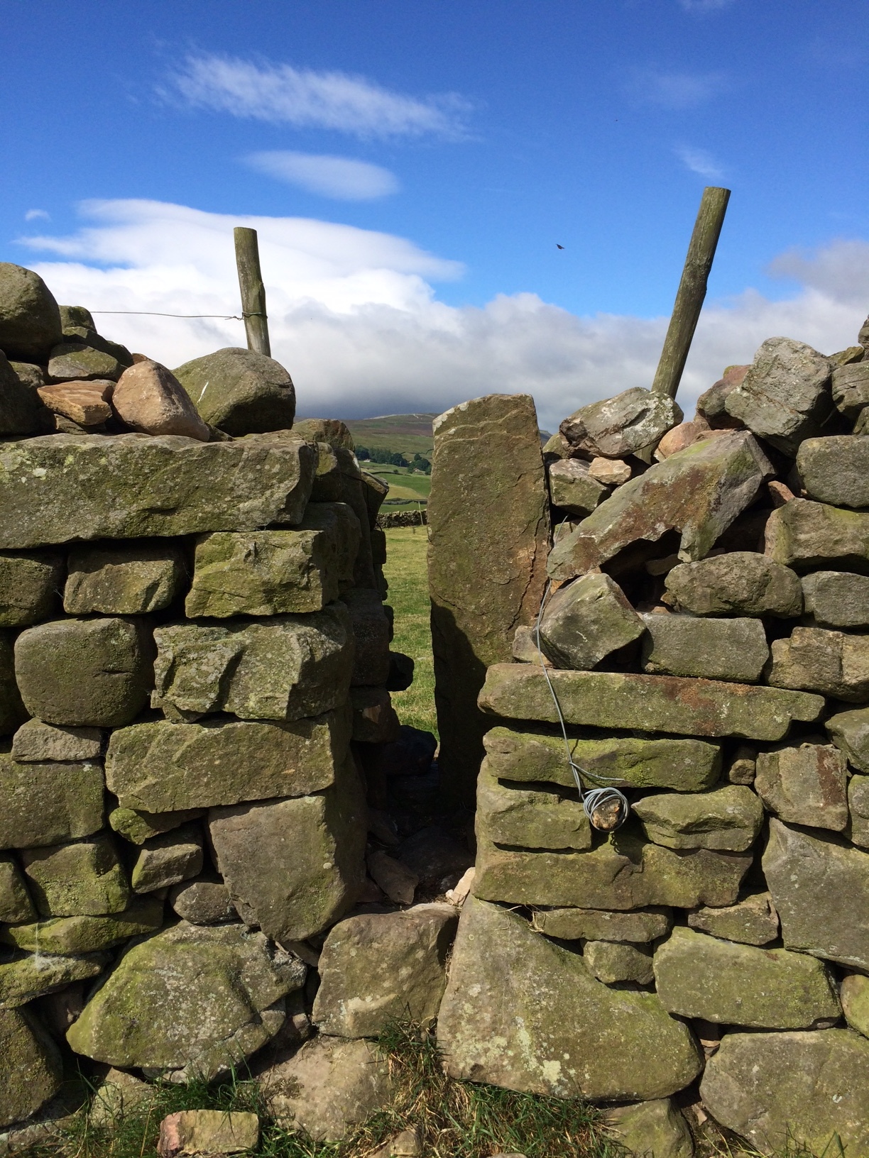 A simple stile (breathe in and hoist that pack!)