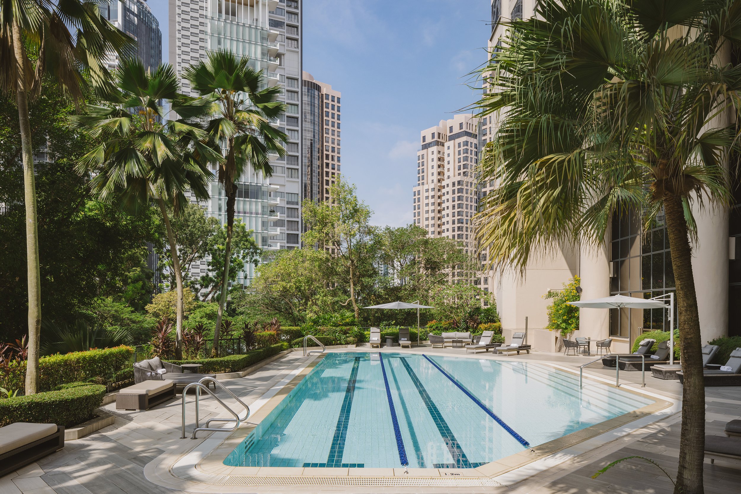 Four_Seasons_Singapore_Pool_01.jpg