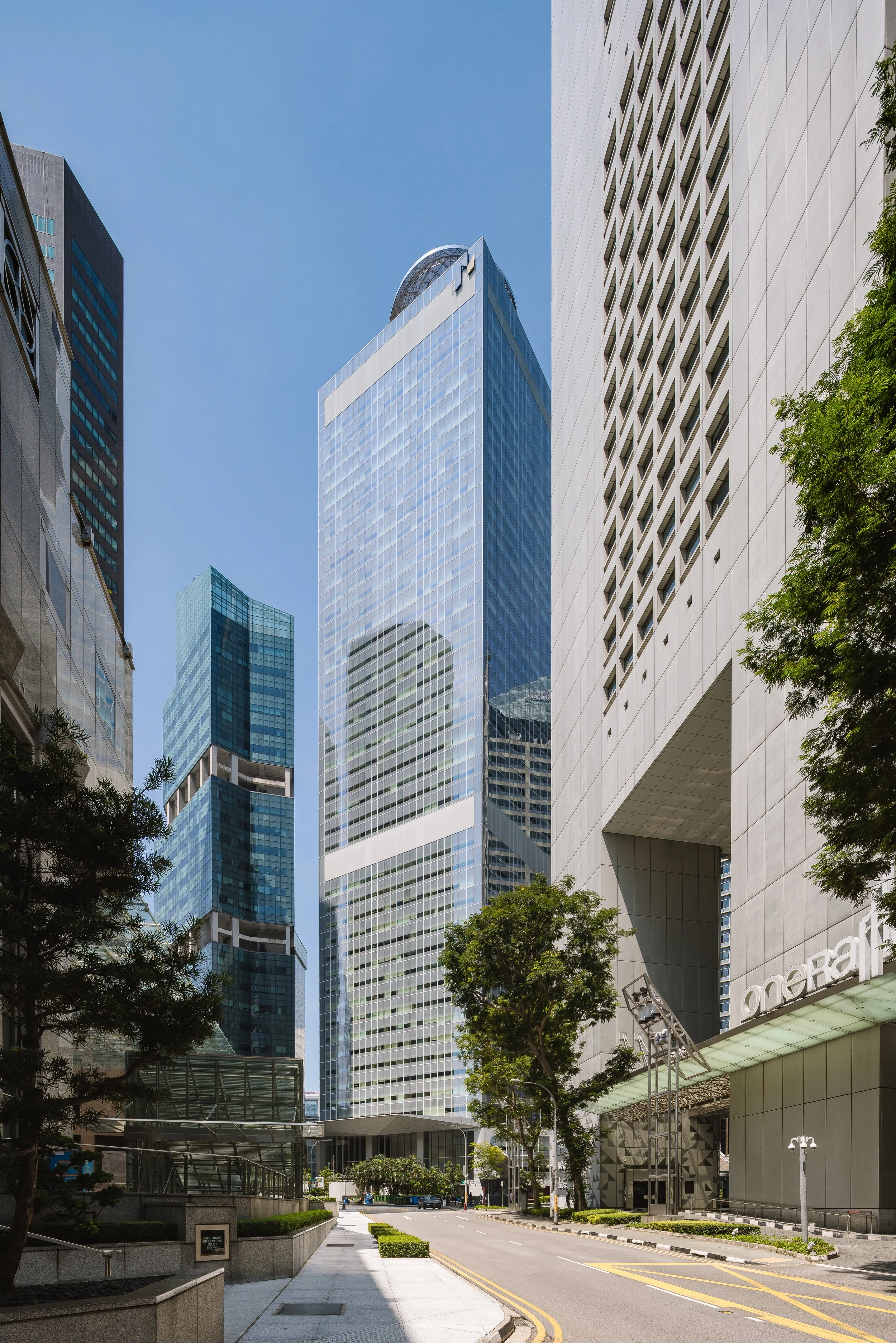 Singapore Land Tower | Architectural & Landscape Photography by Daniel Koh
