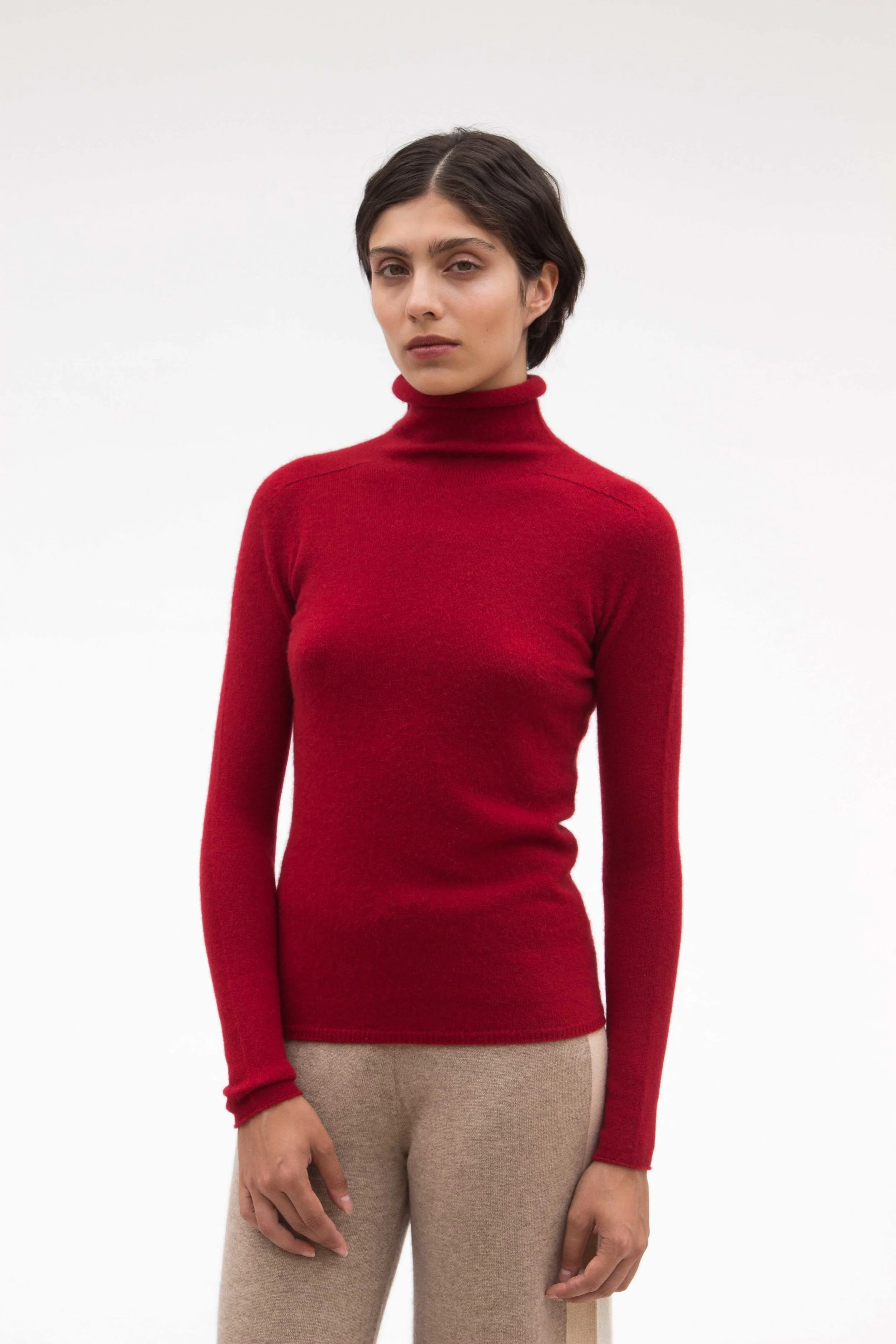 red form fitting cashmere jumper