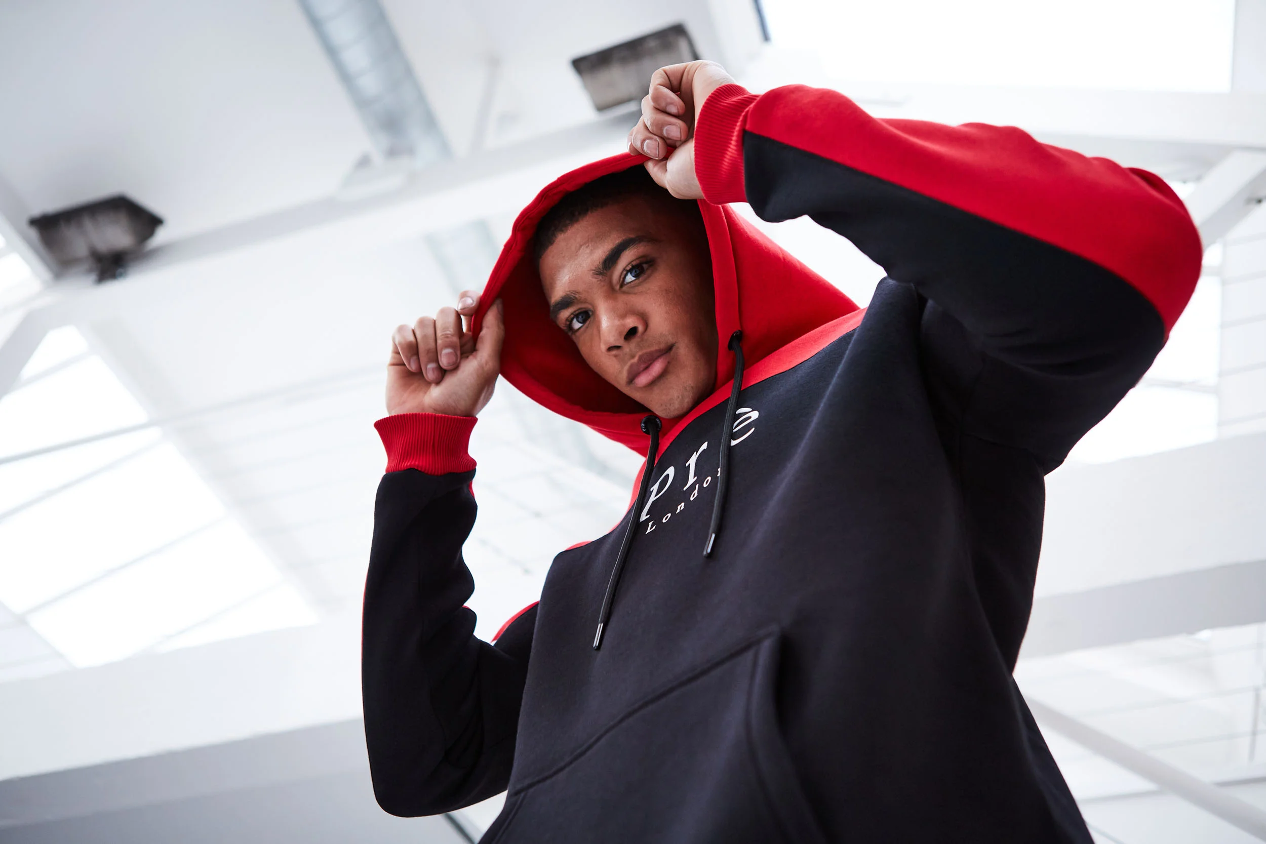 LS_Eclipse_Black_Red_Hoodie_2499.jpg