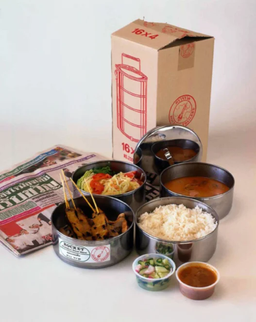 Rirkrit Tiravanija – Untitled (lunch box)