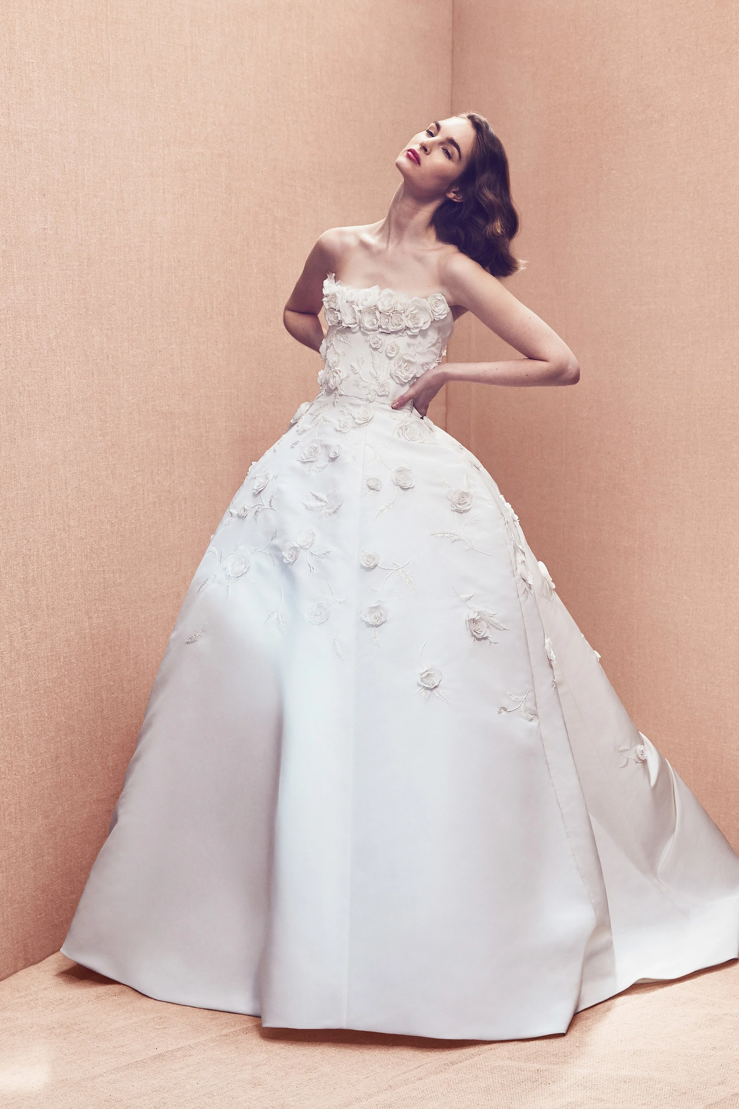 rent oscar de la renta