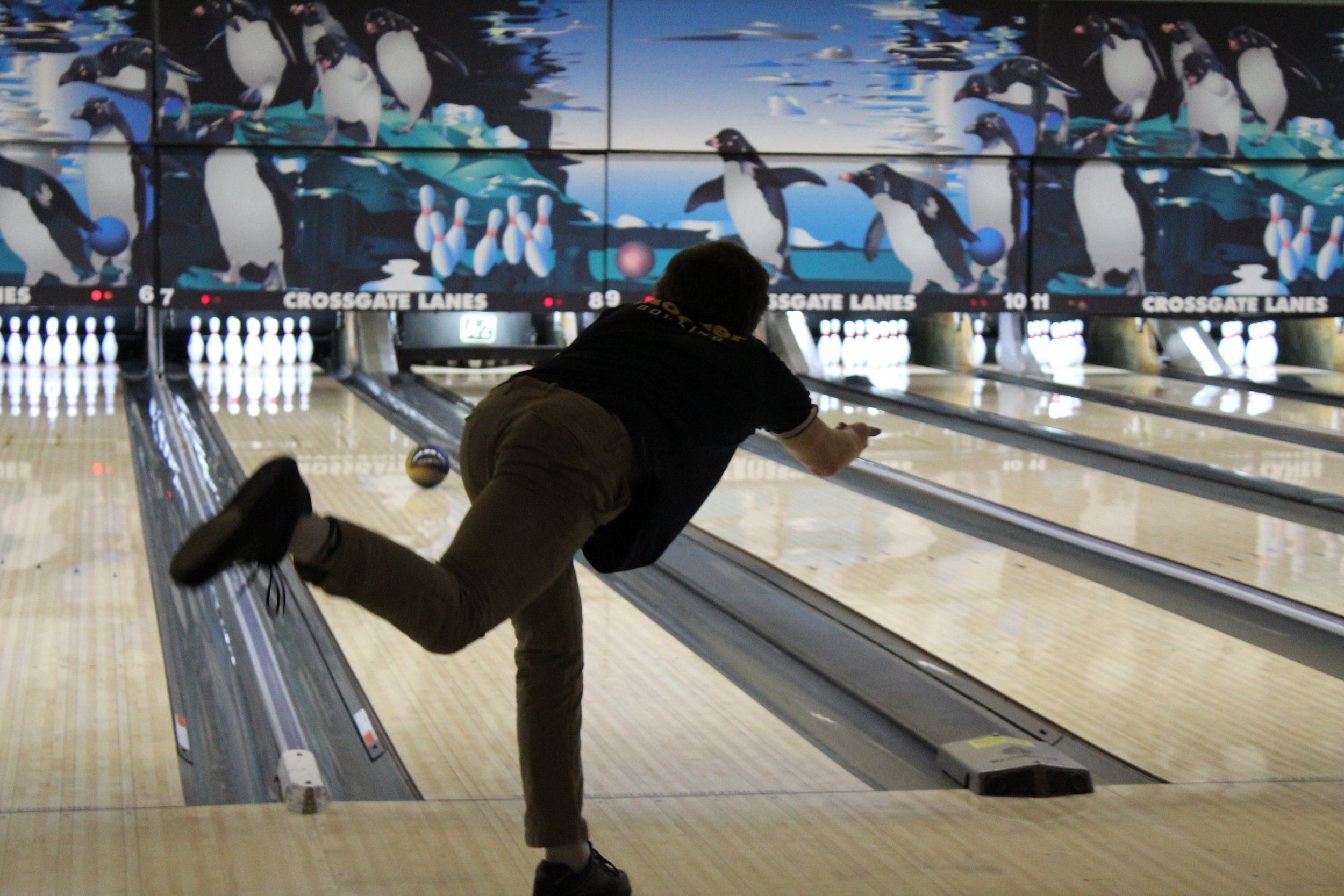 Moeller Bowling hits the lanes at Crossgate. Photo by Tara Grewe