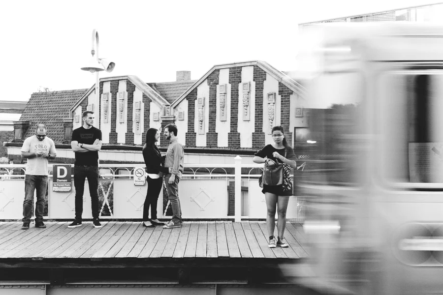 Chicago Engagement Session_Wicker PArk_South Pond_OE_07.JPG