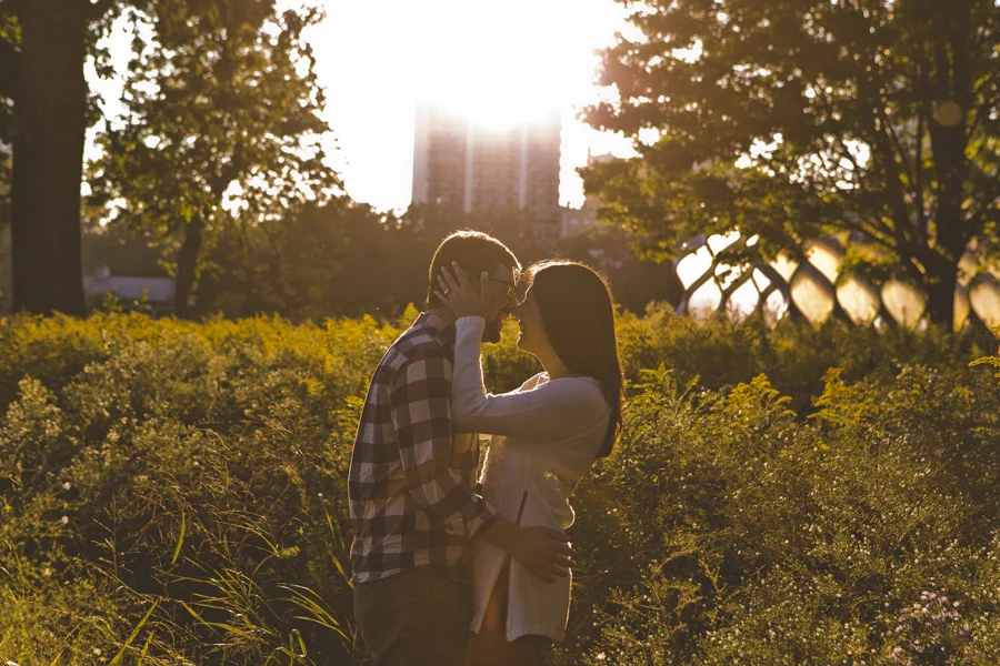 Chicago Engagement Session_Wicker PArk_South Pond_OE_09.JPG