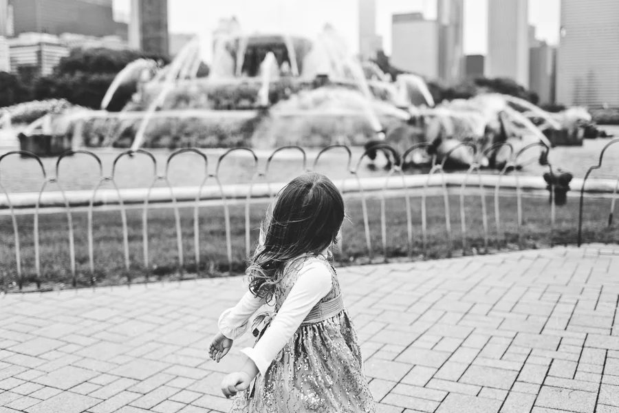 Chicago Family Photography Session_Buckingham Fountain_Haase_09.JPG
