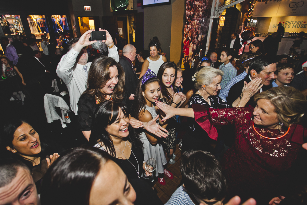 Chicago Bar Mitzvah Photographer_Temple Sholom_Chicago Sports Museum_JPP Studios_T_60.JPG