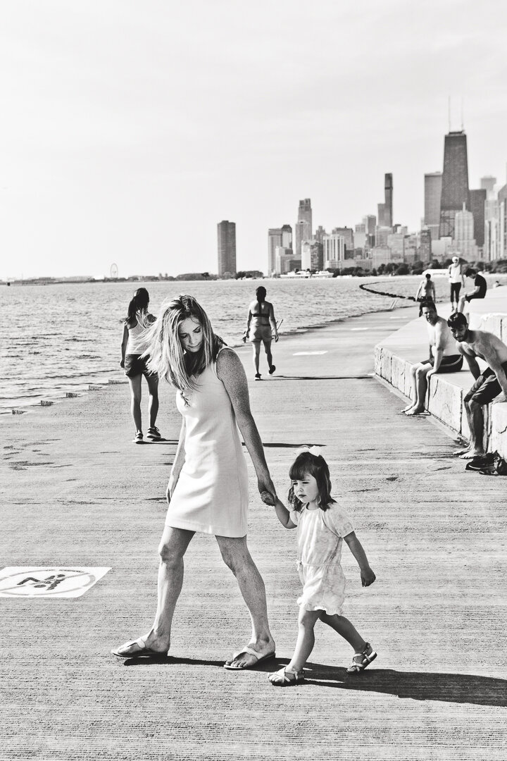 Chicago Family Photographers_Lincoln Park_Fullerton Beach_JPP Studios_H_11.JPG