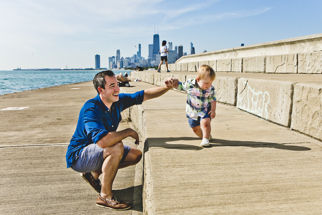 Chicago Family Photographers_Lincoln Park_Fullerton Beach_JPP Studios_H_12.JPG