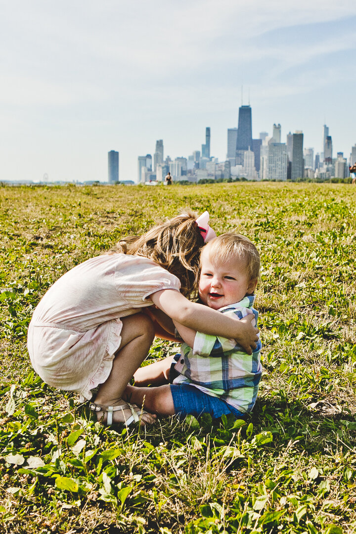 Chicago Family Photographers_Lincoln Park_Fullerton Beach_JPP Studios_H_16.JPG