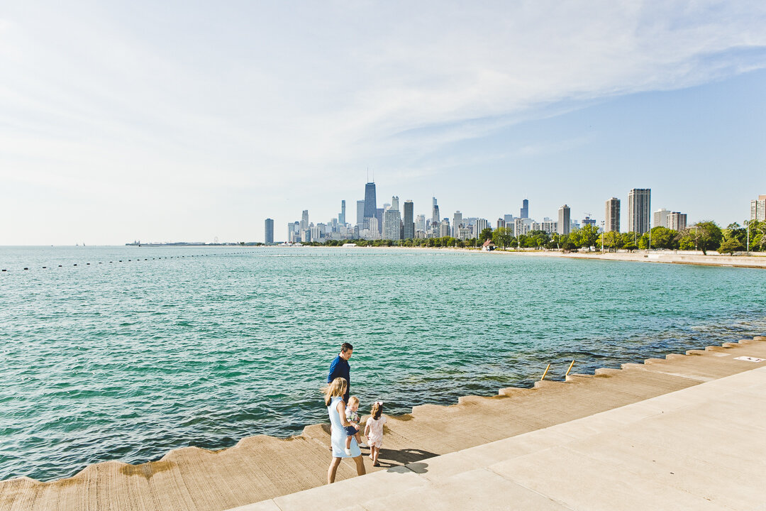 Chicago Family Photographers_Lincoln Park_Fullerton Beach_JPP Studios_H_24.JPG