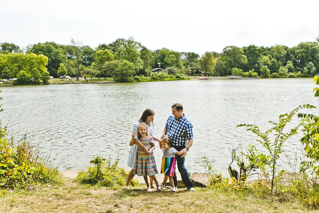 Herrick Lake Forest Preserve Family Session - The Laurin's