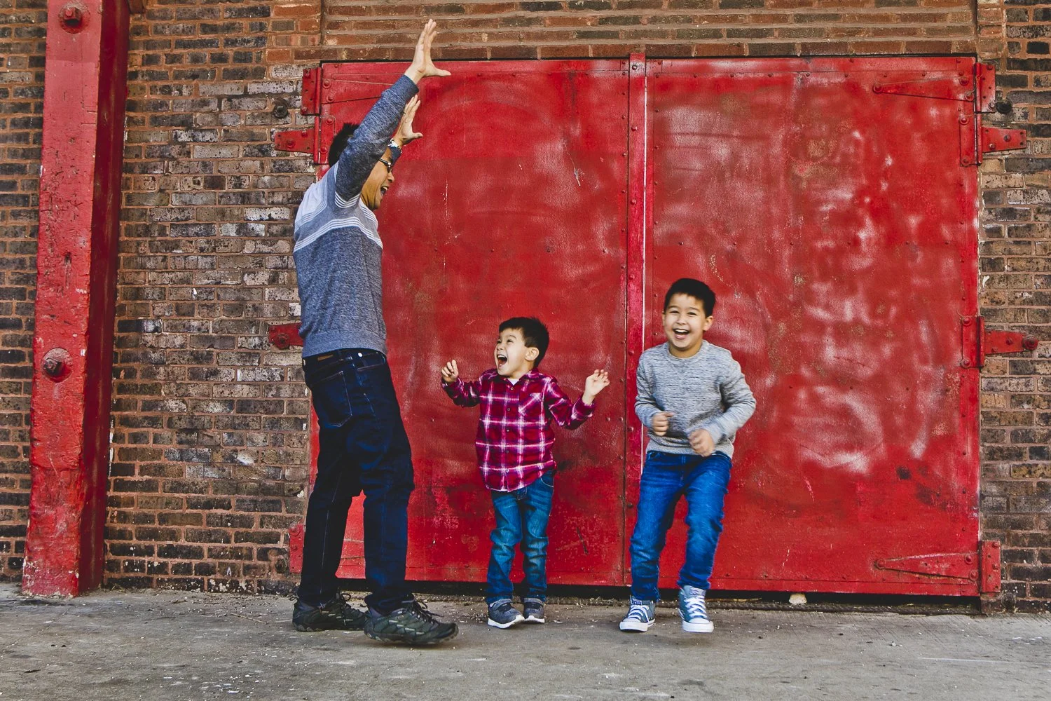 Chicago Family Photographers_Kinzie Bridge_JPP Studios_S_14.JPG