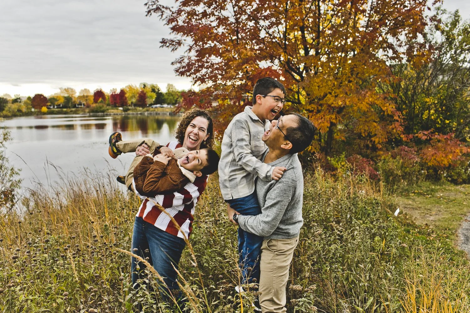 Gallery Park Glenview Family Session