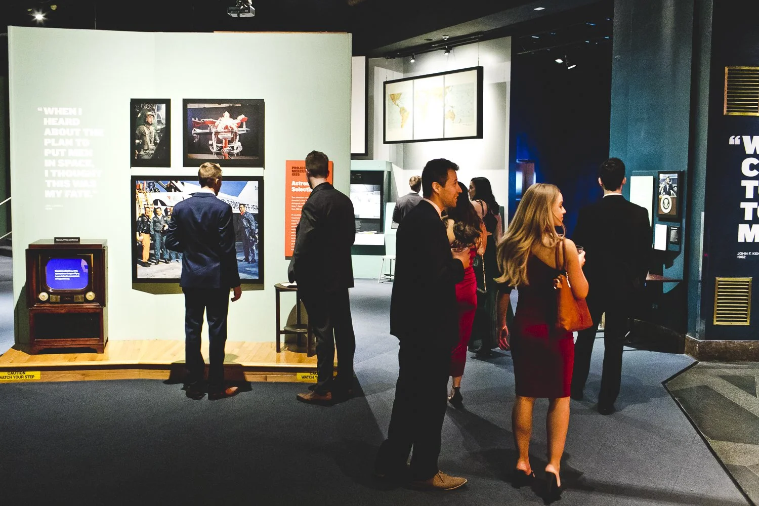 Chicago Wedding Photographers_Adler Planetarium_JPP Studios_LA_046.JPG