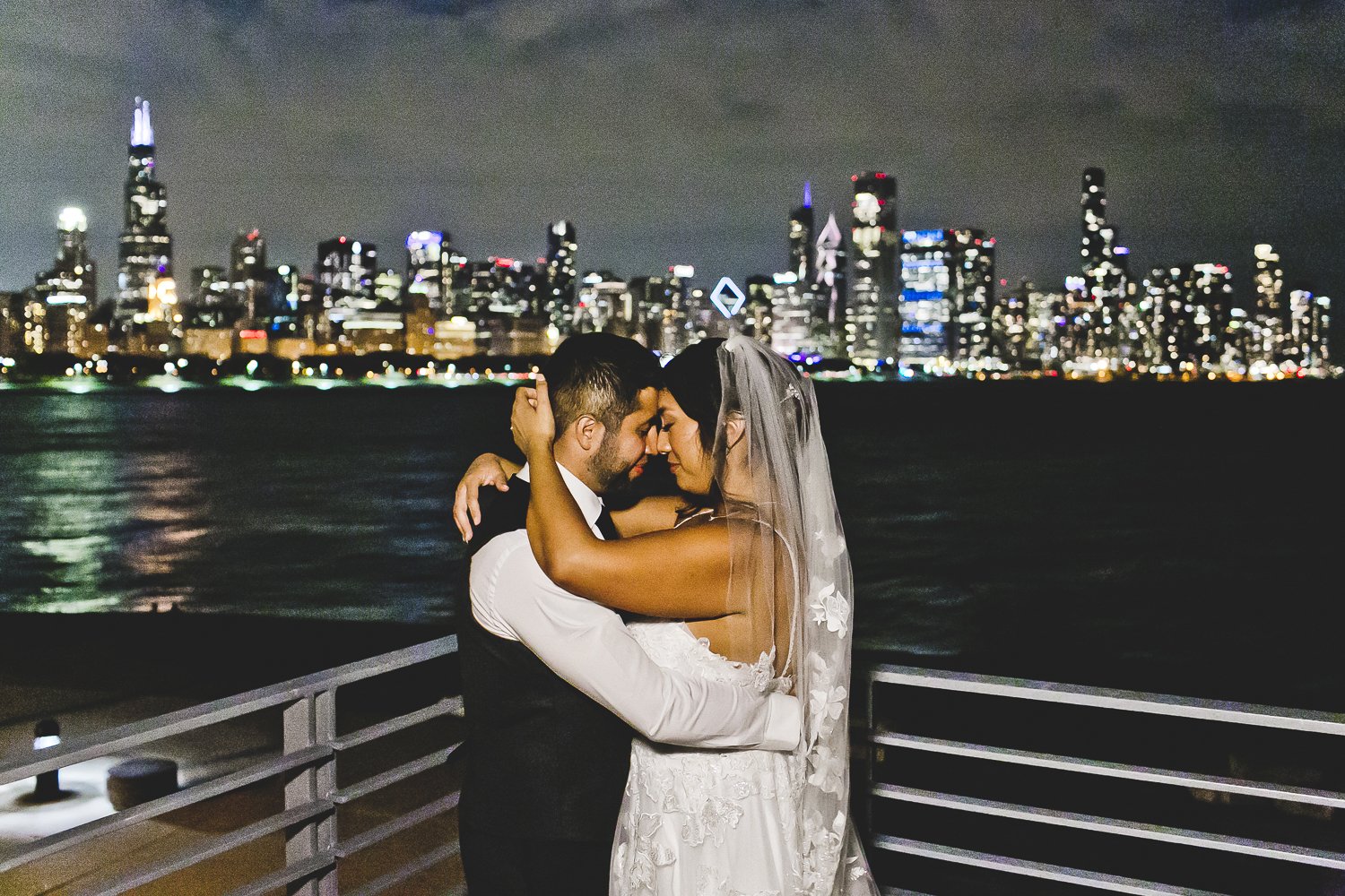 Chicago Wedding Photographers_Adler Planetarium_JPP Studios_LA_113.JPG