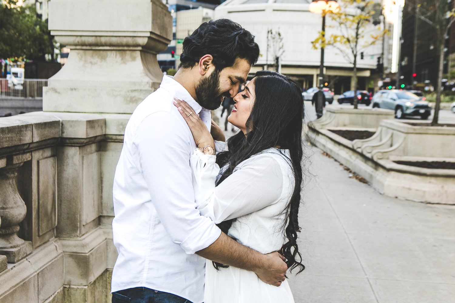 Chicago Engagement Session_Downtown_Adler Planetarium_JPP Studios_AK_15.JPG