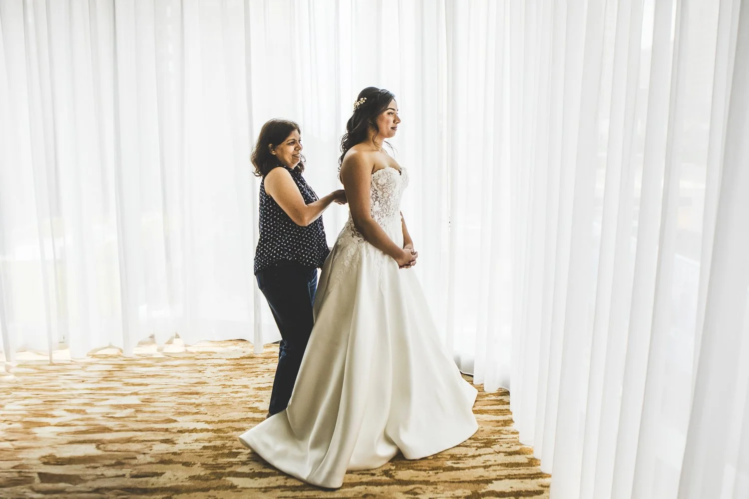 Chicago Wedding_Viceroy_AK_012.JPG