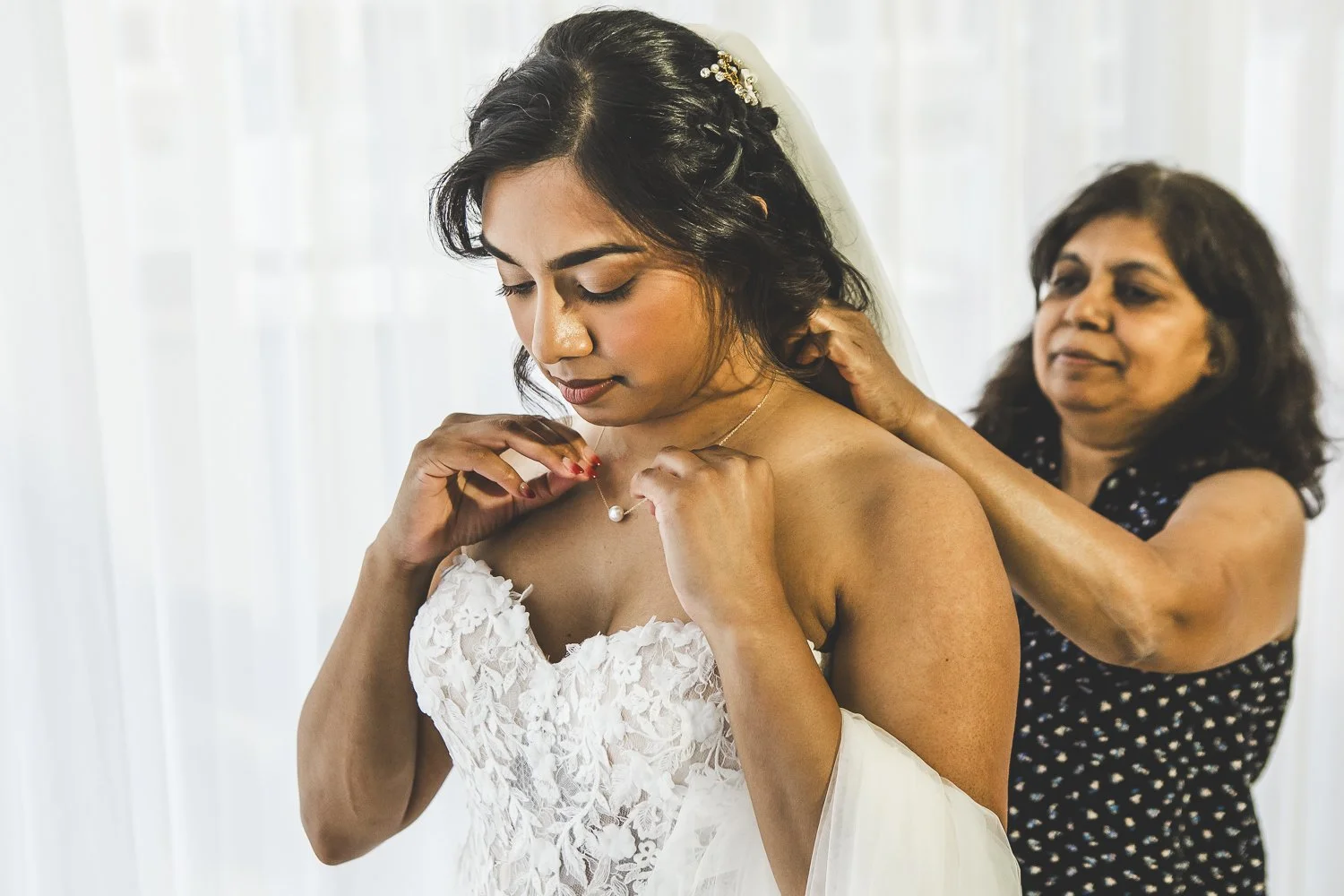 Chicago Wedding_Viceroy_AK_017.JPG