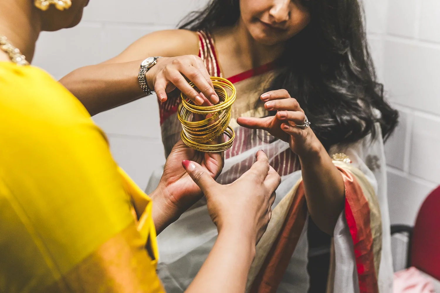 Chicago Indian Wedding Photographer_Hindu Temple Lemont_AK_08.JPG