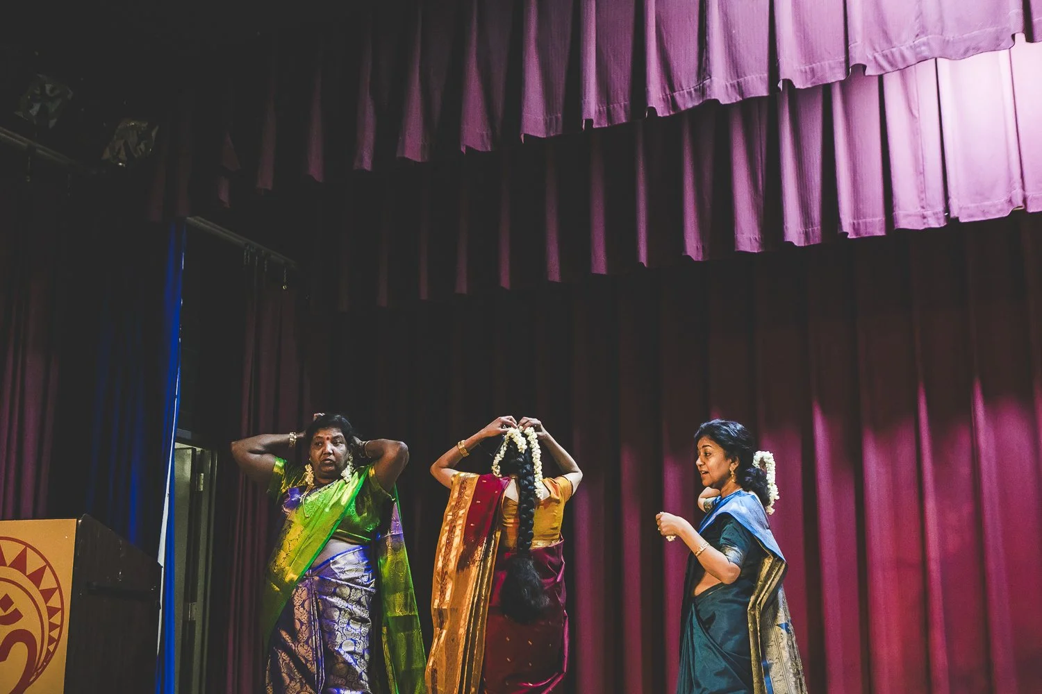 Chicago Indian Wedding Photographer_Hindu Temple Lemont_AK_19.JPG