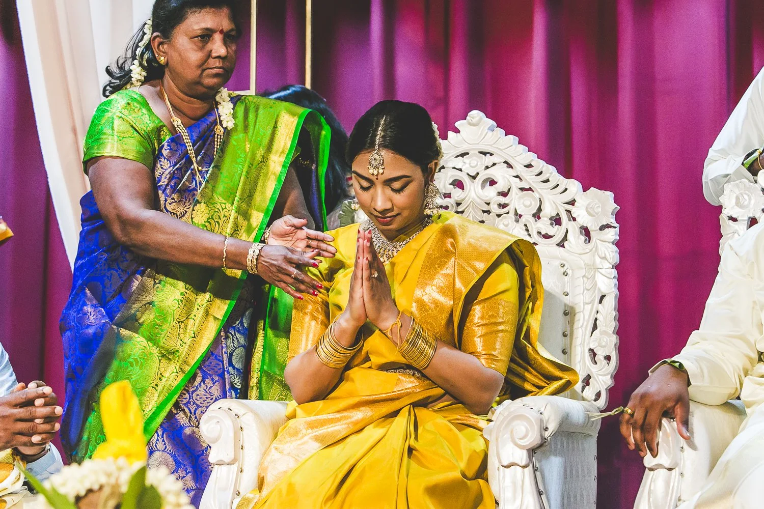 Chicago Indian Wedding Photographer_Hindu Temple Lemont_AK_34.JPG