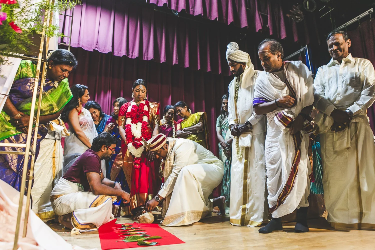 Chicago Indian Wedding Photographer_Hindu Temple Lemont_AK_52.JPG