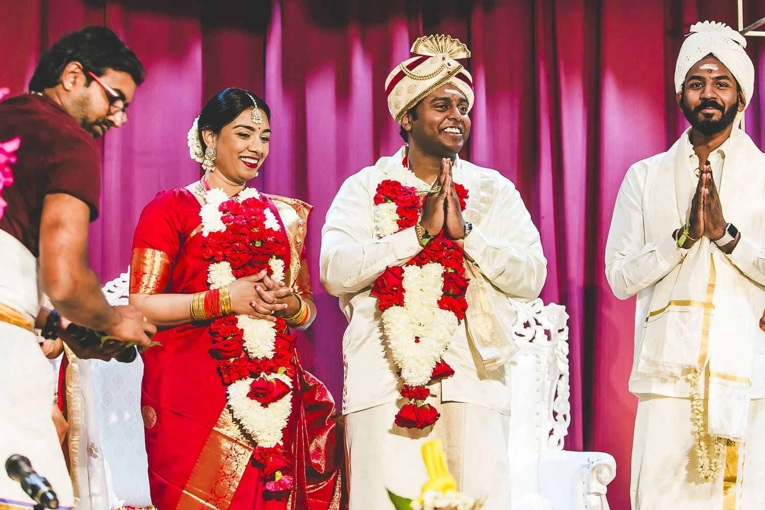 Chicago Indian Wedding Photographer_Hindu Temple Lemont_AK_55.JPG