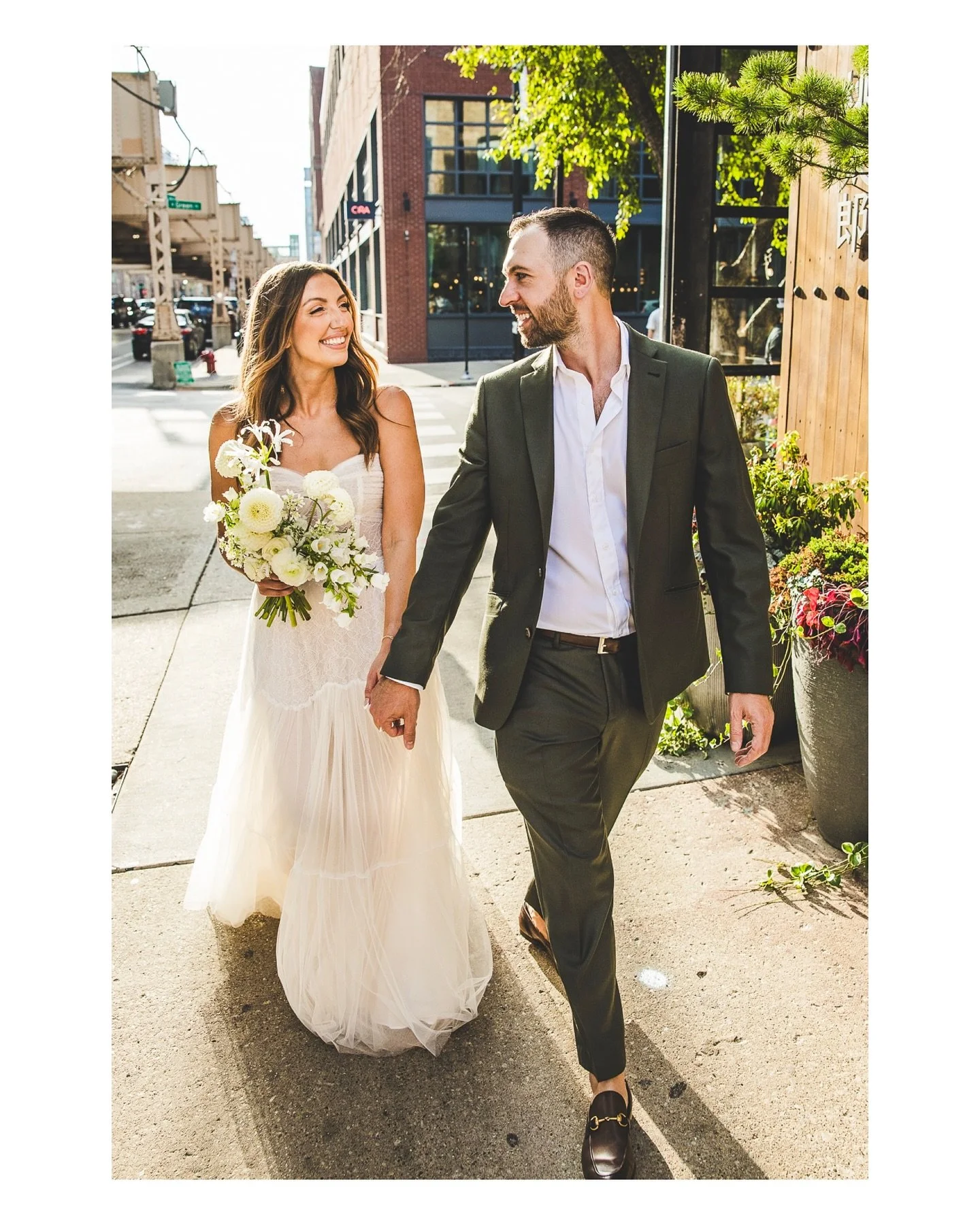 Cruising around the West Loop with Erinn &amp; Trevor 📸

..
..
#chicagoweddingphotographer #weddingphotos #weddinginspiration #westloopchicago #urbanwedding #brideamdgroom
