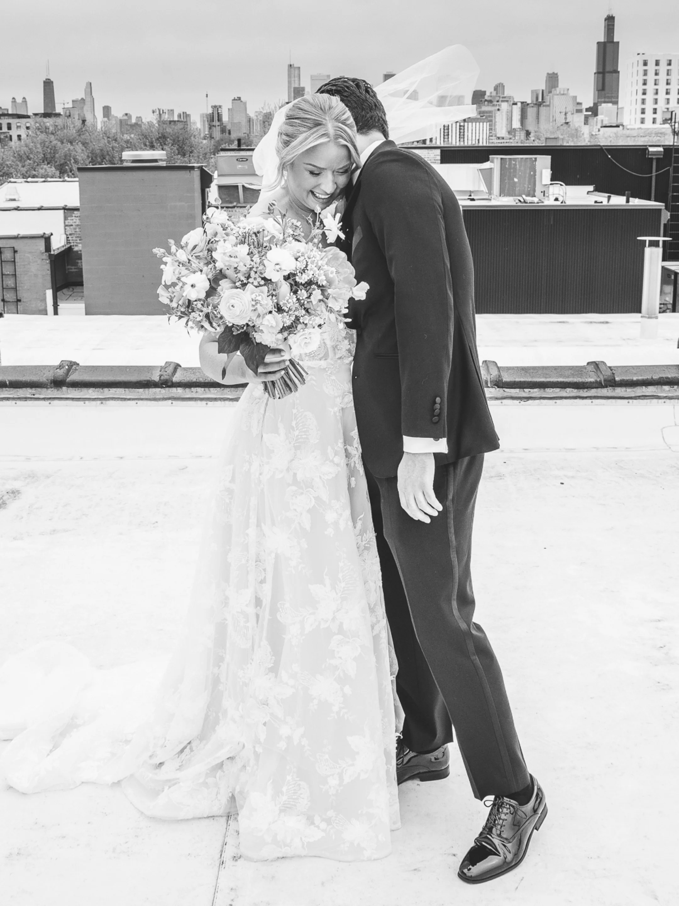A truly amazing first-look experience with Katie &amp; Mike at the @waldenchicago 
@kvwhatsdasitch 
@mvirg16 
@walden_ally 
@studio__poppy 
@rarebirdbeauties 
@emmaandgracebridal.denver 
..
..
#chicagoweddingphotographer #firstlookwedding #chicagowed