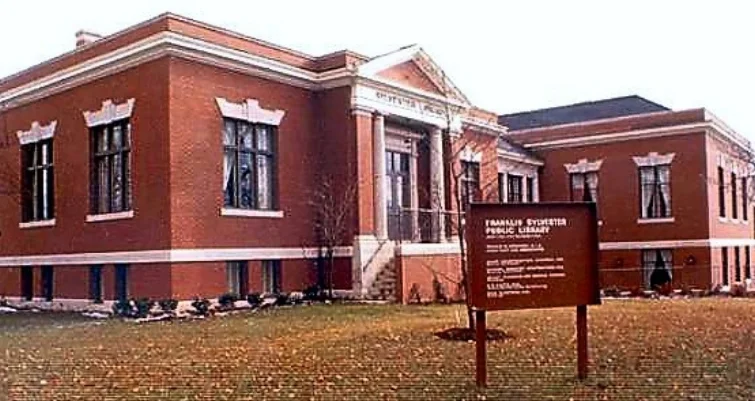 Library 1975 - Copy.jpg