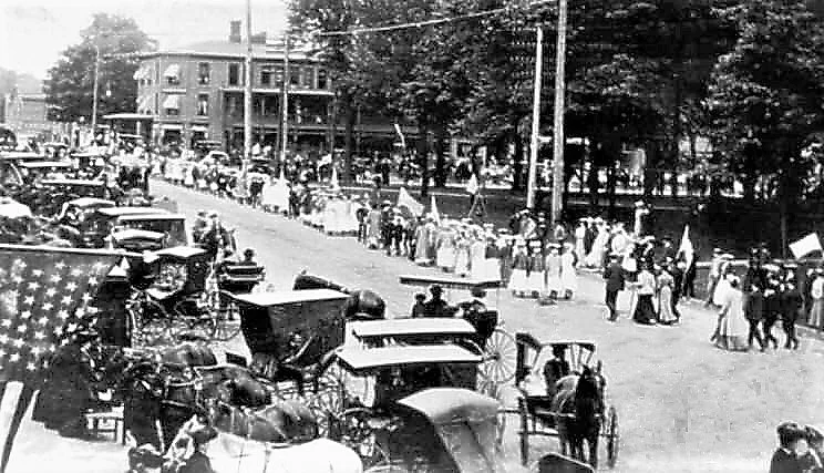 Parade 2.jpg