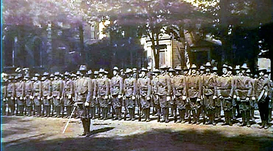 Soldiers on East Side Public Square.jpg