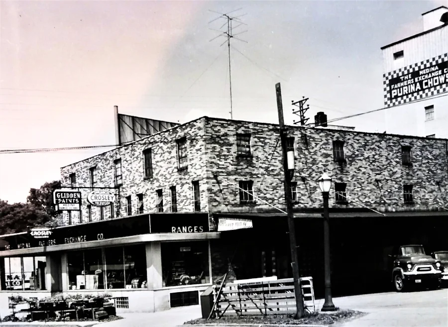 Farmer's Exchange Bldg..jpg