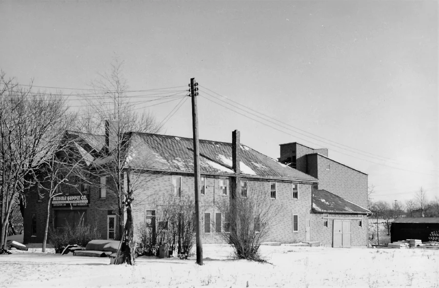 Medina Supply old Bldg (Anderson).jpeg