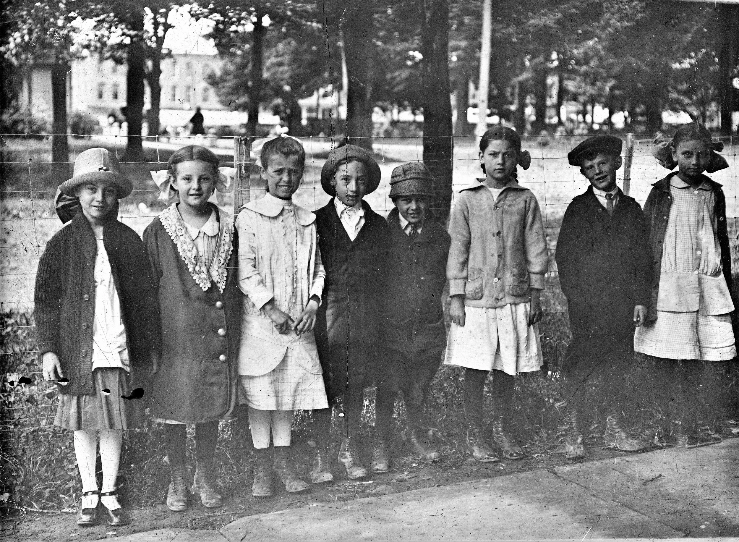 Library Children 1927.jpg