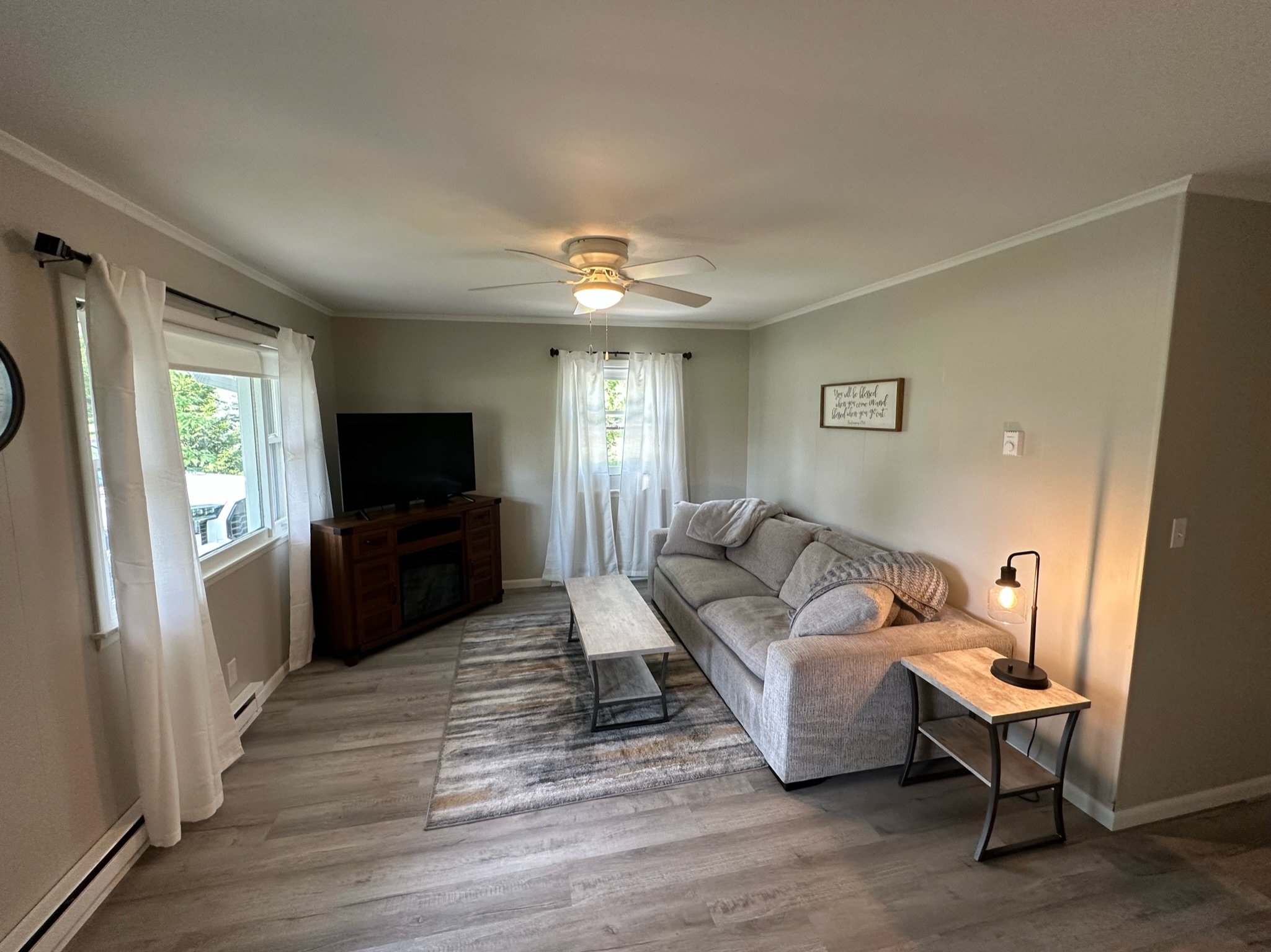 Living room.JPG