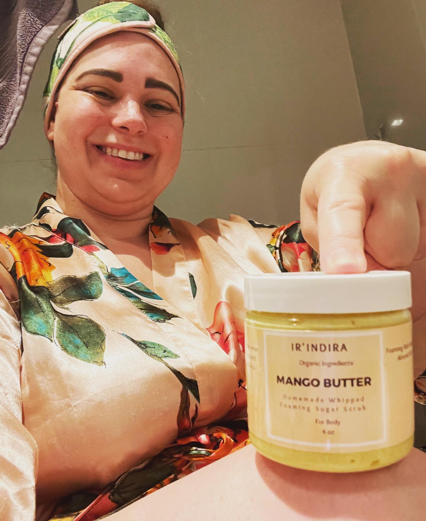 #sponsored My Secret to Soft Beautiful Skin all Year Long... IR'INDIRA's Mango Butter Sugar Scrub - to exfoliate and remove the top layer of skin cells and impurities, dirt, and excess oils. Leaving my skin smoother and more even!
#Skincare #Selfcare