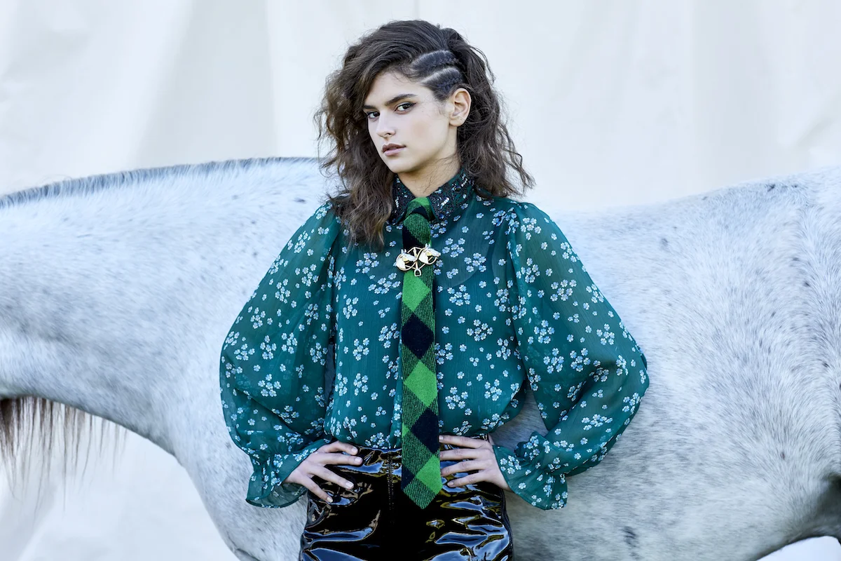 shot01_LadyM_0097_V4 small.jpg