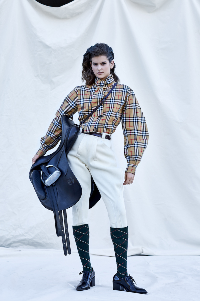 shot08_LadyM_1277_V4 small.jpg